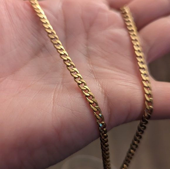 Louis Vuitton Authentic Gold Heart Choker necklace - Picture 6 of 10